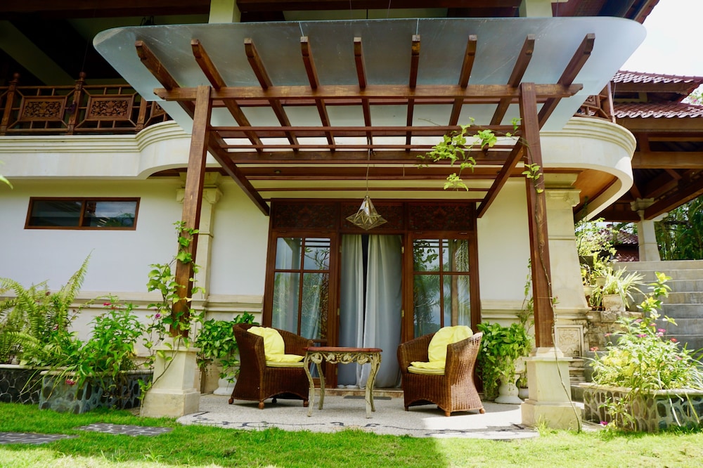 Garden Suite with Valley View photo 3