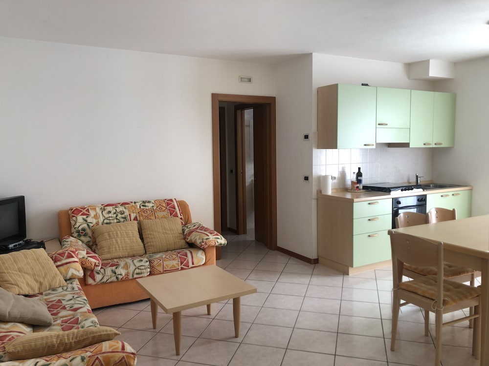 Apartment photo 1