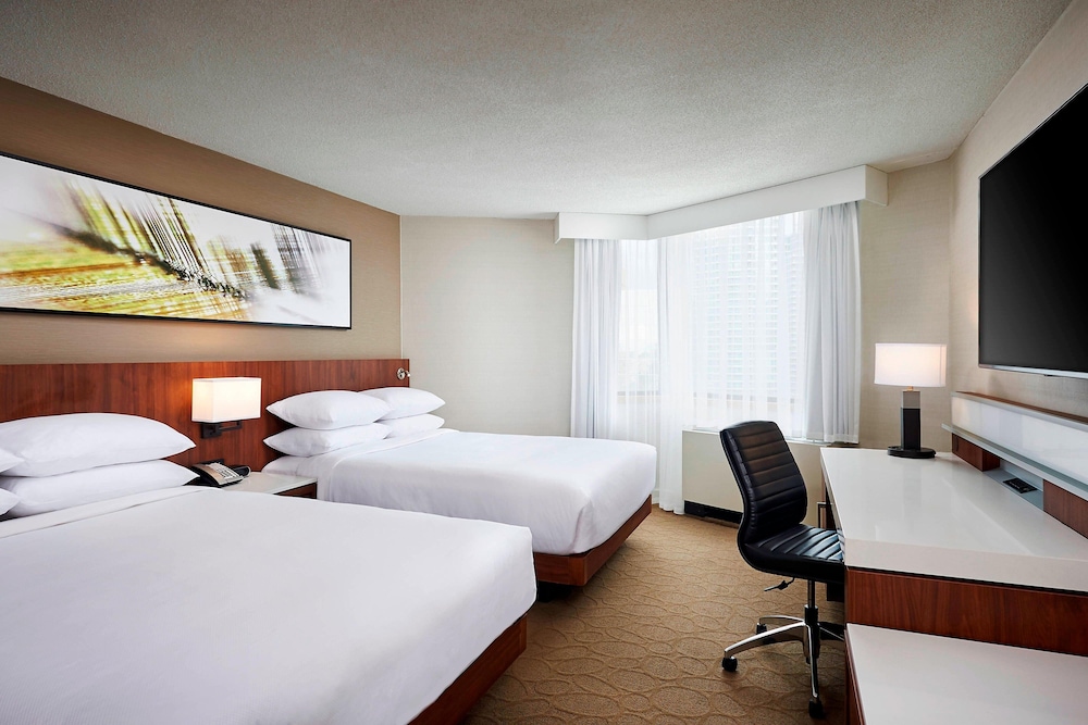 Room, 2 Queen Beds - Photo 1