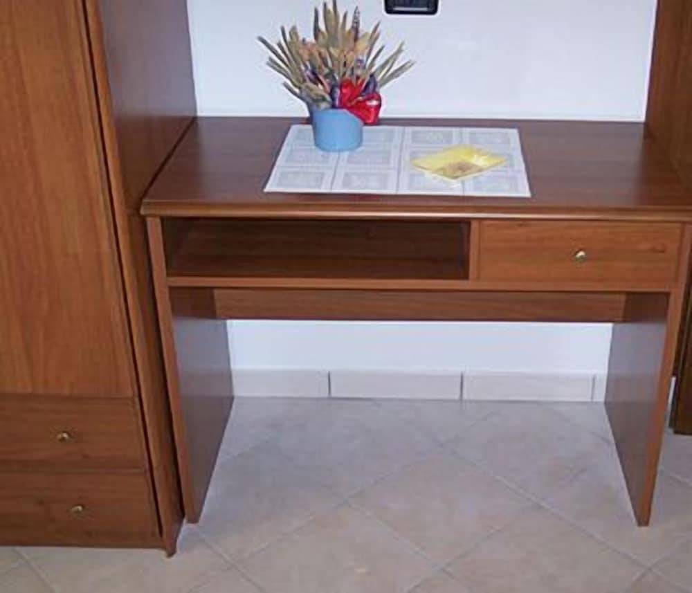 Standard Room, 1 Double Bed - Photo 2