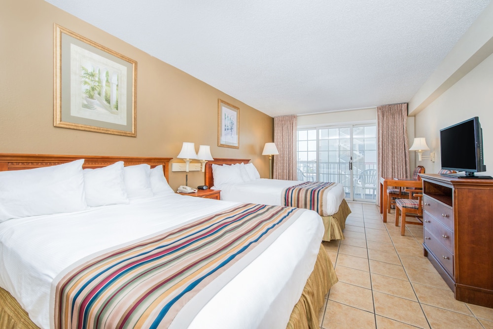 Standard Room, Multiple Beds, Bay Side - Photo 3
