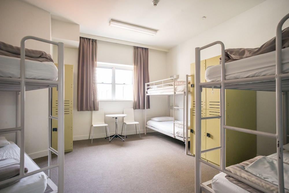 Bed in 6-Bed Female Dormitory with Ensuite