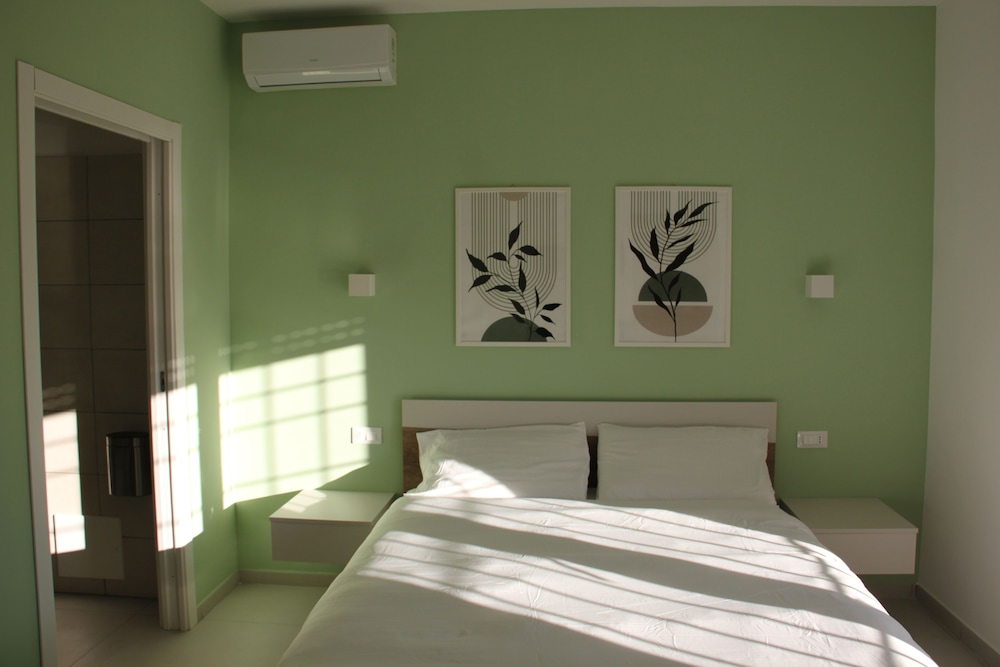 Classic Double Room, Balcony