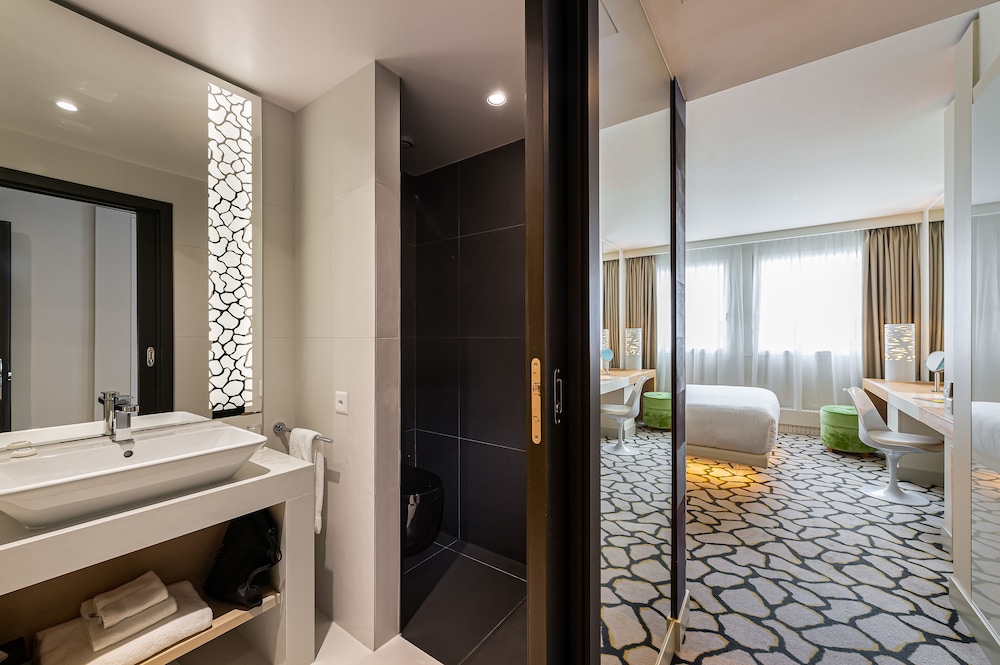 Standard Double or Twin Room - Photo 5
