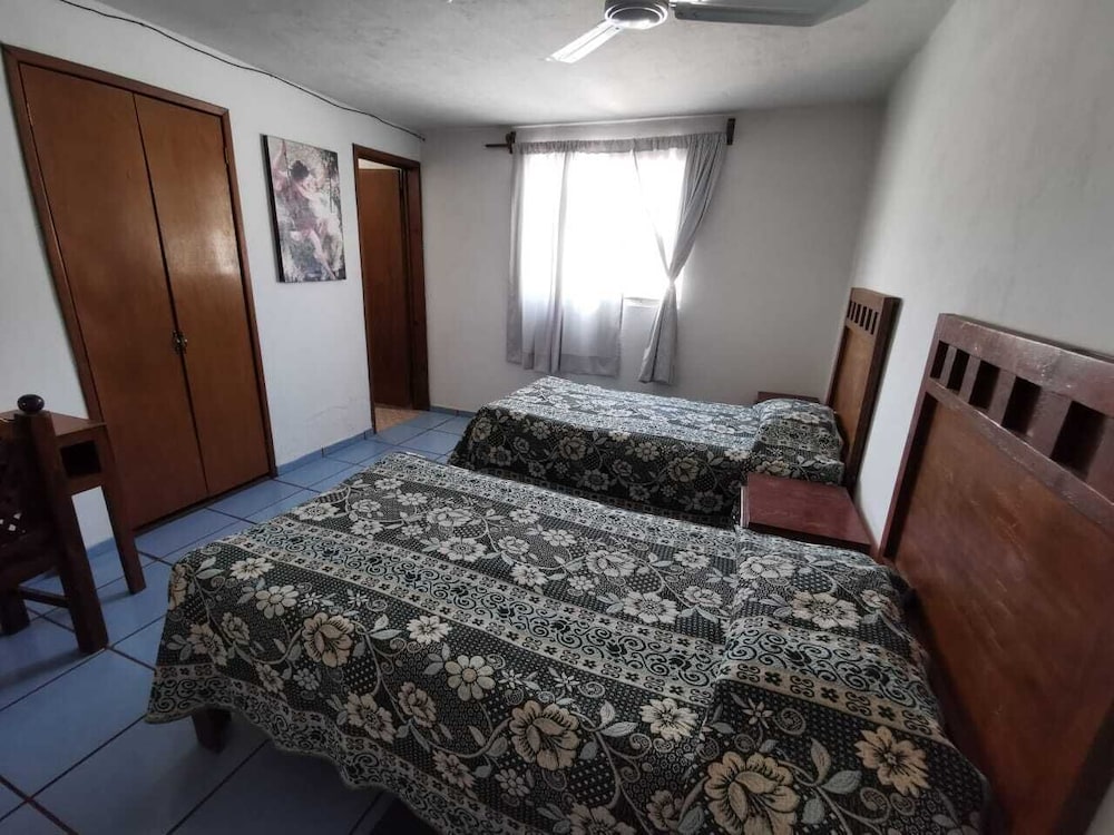 Basic Double Room, 2 Double Beds