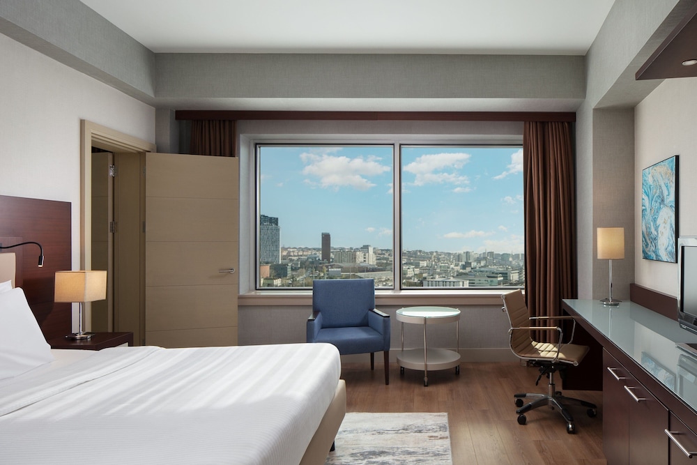 Deluxe Room, 1 King Bed