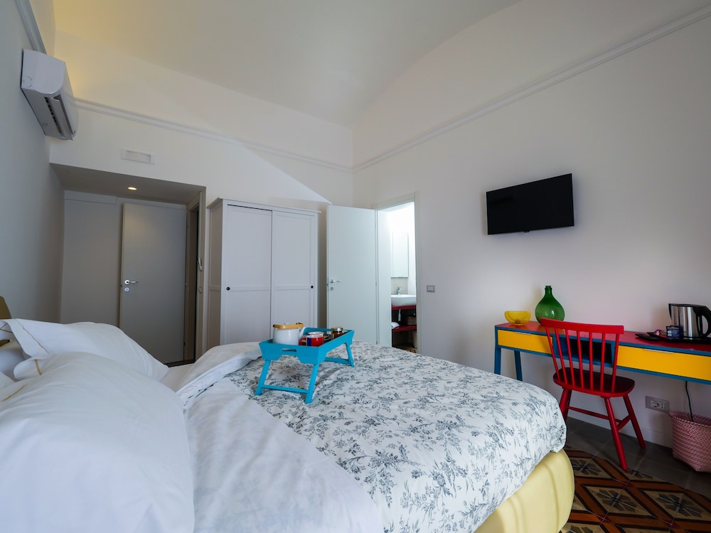 Double Room (Galatea)