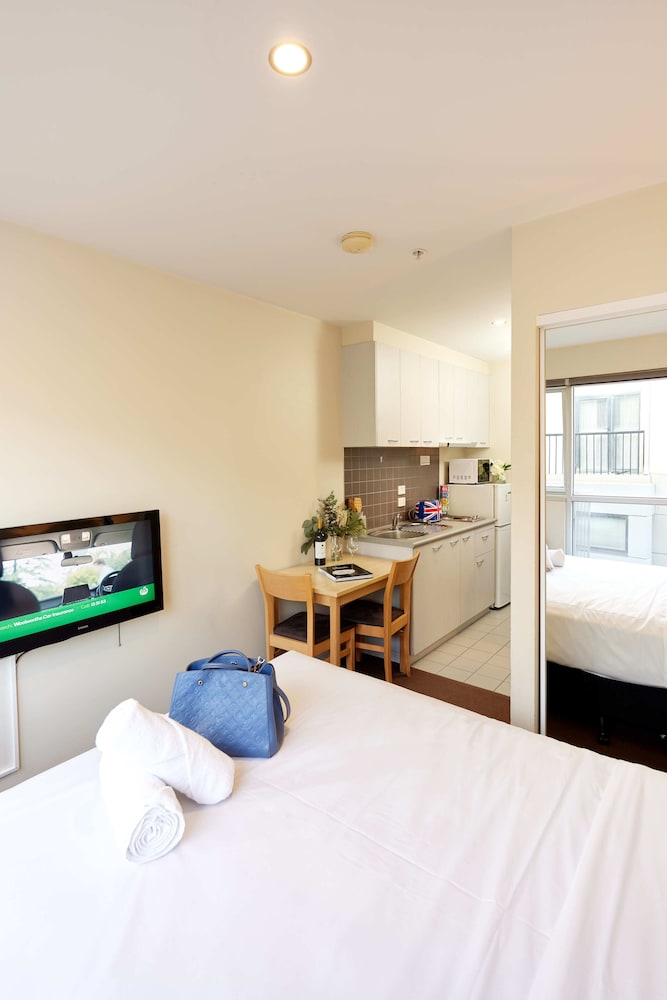 Studio Apartment - Photo 5