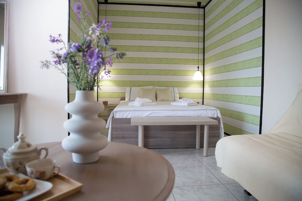 Junior Suite Sea View (2 -3 Guests)