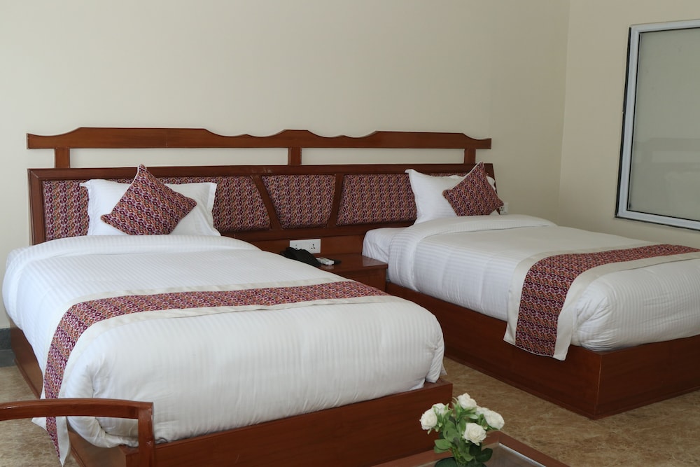 Deluxe Room - Photo 5