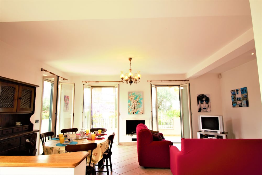 Holidaycasa Villa Iolanda - Lisää tilaa, lisää yksityisyyttä, Kuva 14
