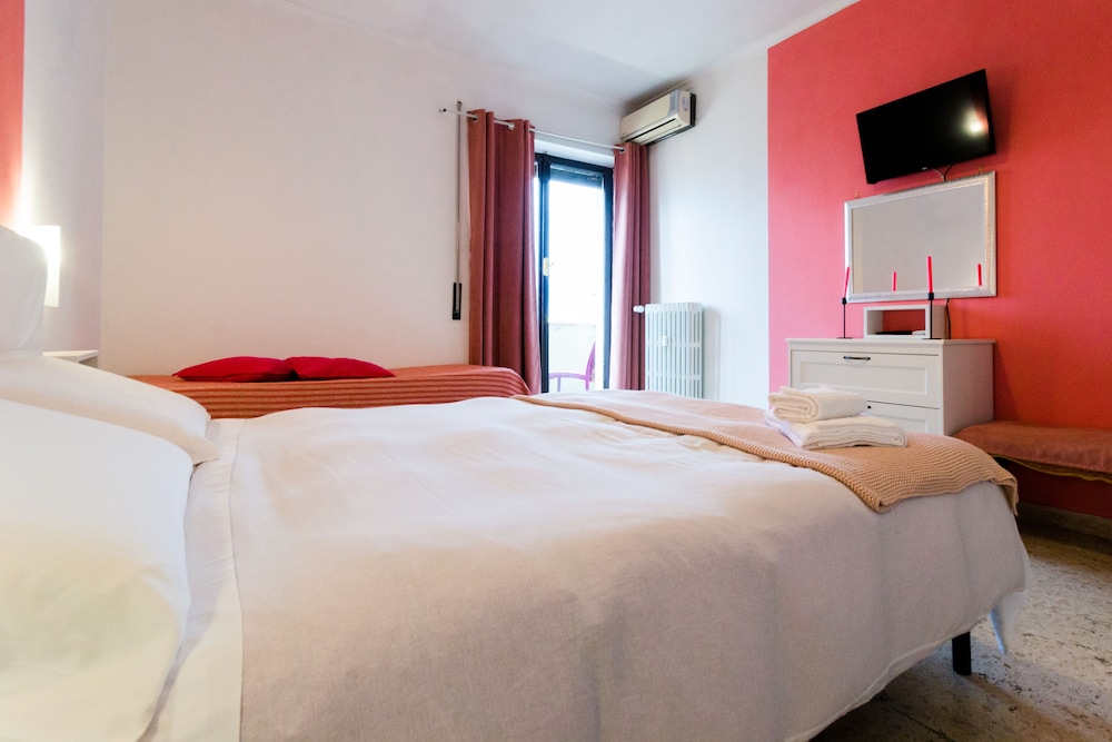 Double Room, Private Bathroom photo 1