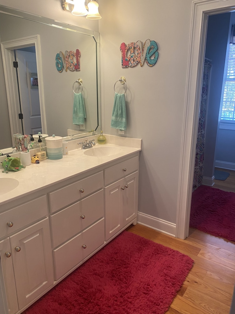 Girlie Room photo 2