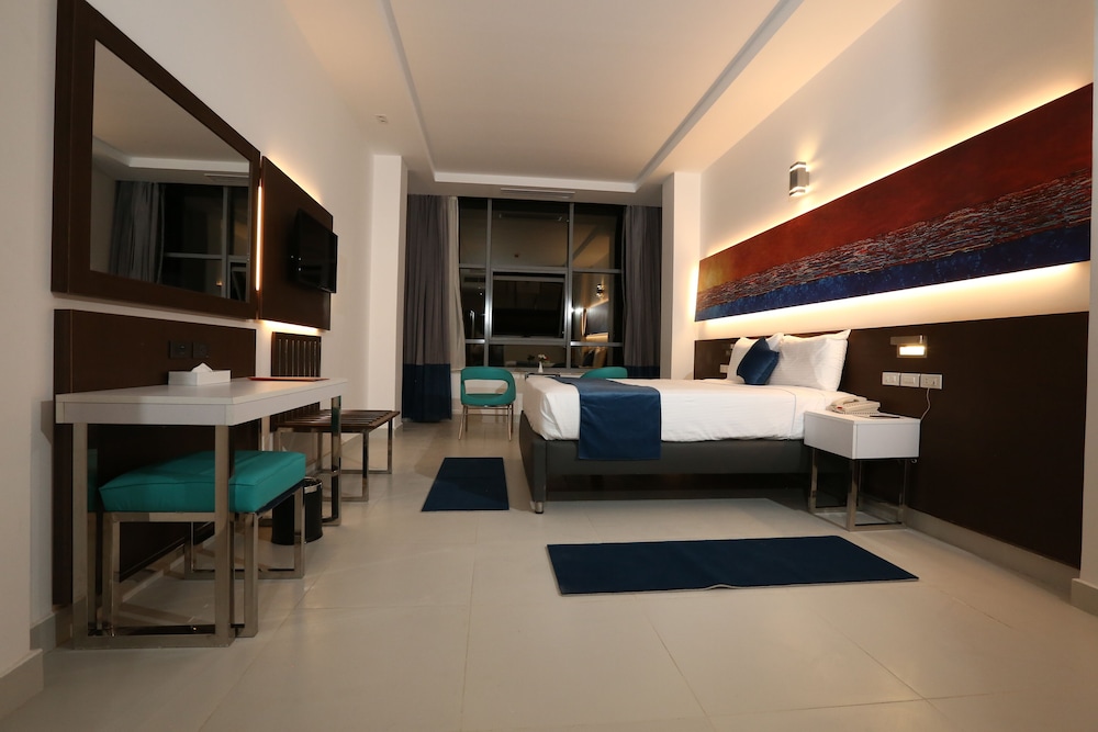 Superior Double or Twin Room City view - Photo 1