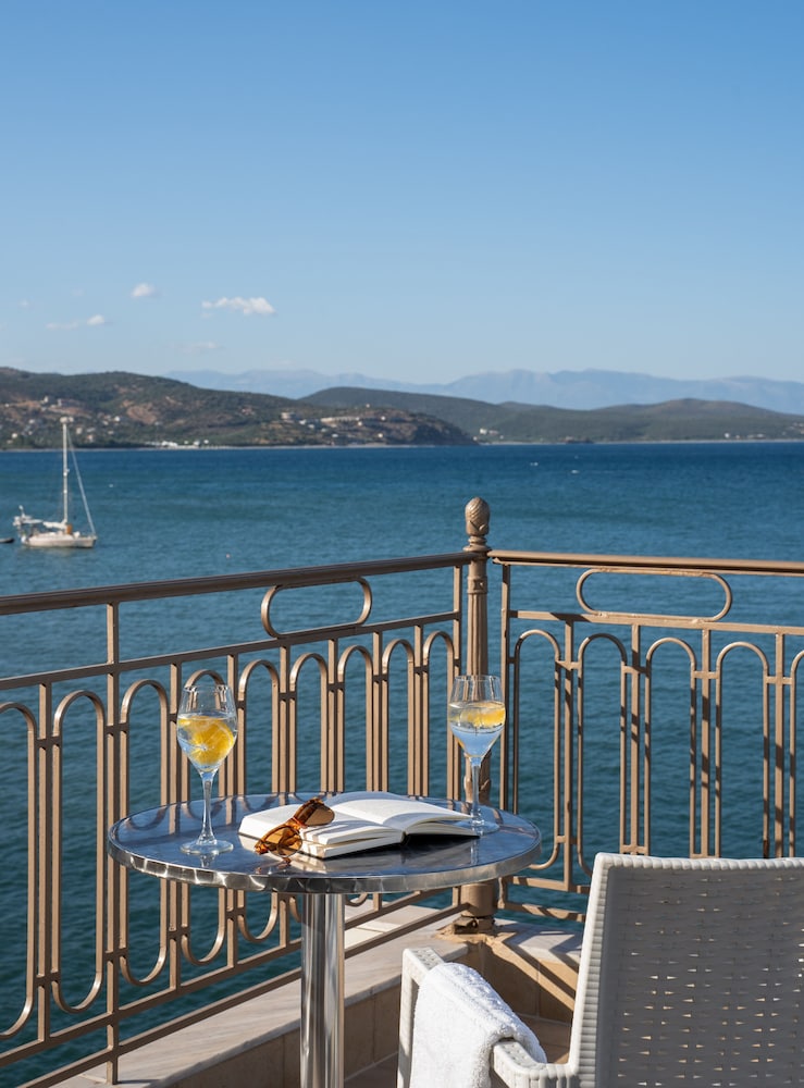 Classic Double Room, Sea View - Photo 8