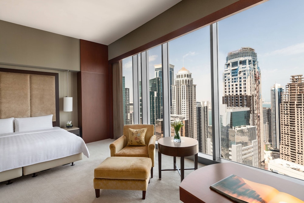 Executive Suite, 1 King Bed - Photo 1
