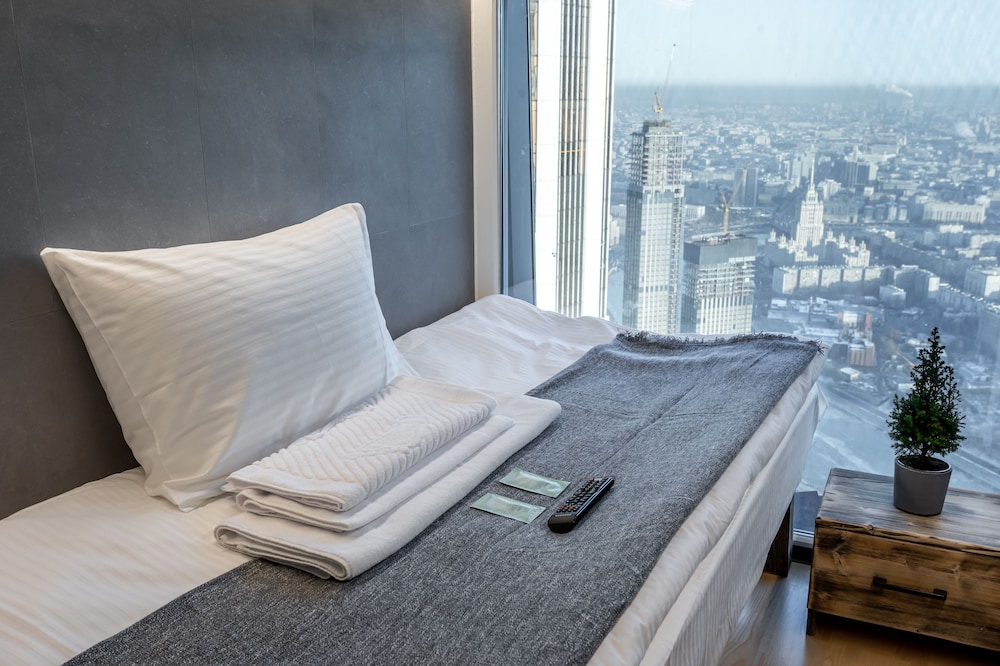 Standard Single Capsule Room