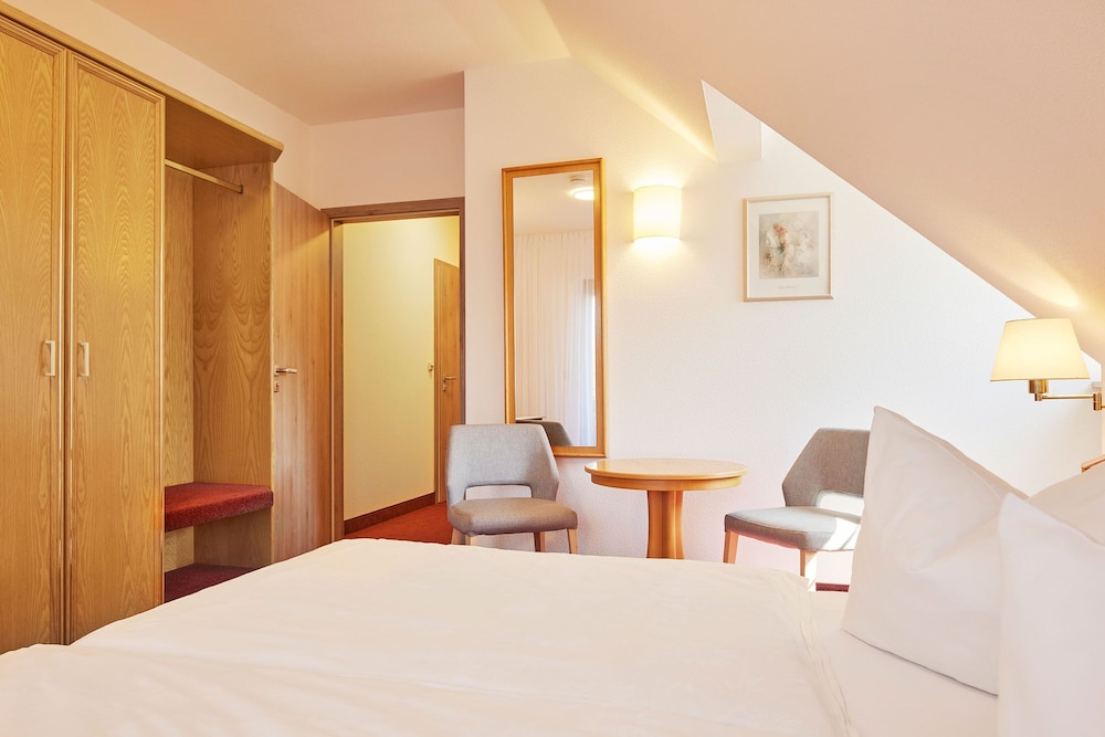 Family Quadruple Room, Multiple Beds, Non Smoking, Garden View photo 2