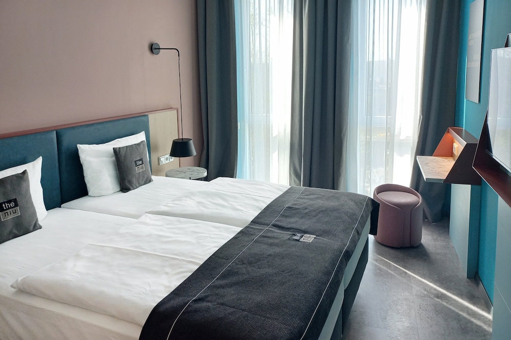 Standard Room, Multiple Beds (up to 3 adults) photo 2