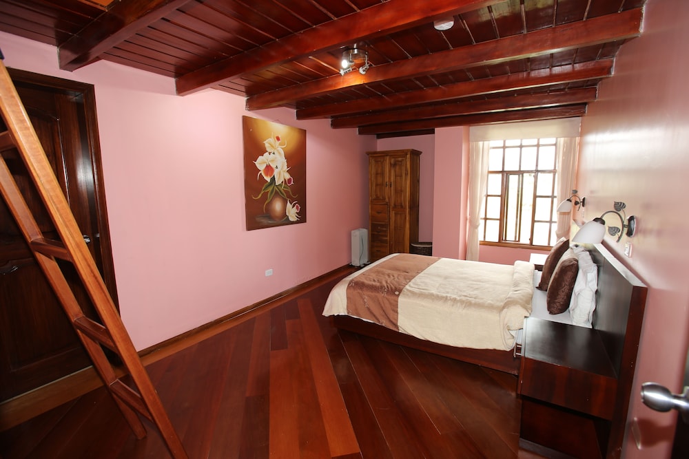 Triple Room, Private Bathroom, Mountain View photo 3