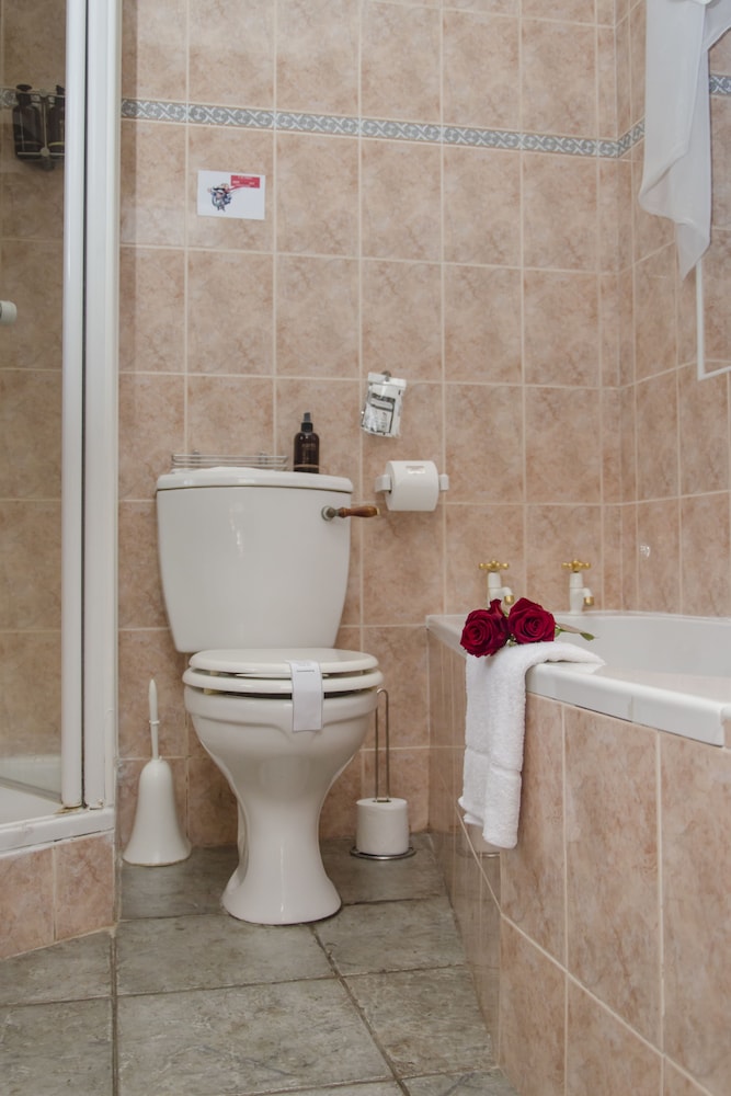 Luxury Room (1) - Photo 16