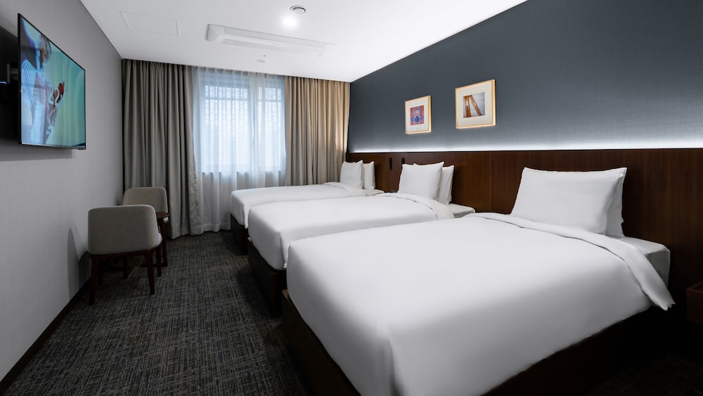 Family Triple Room - Photo 6