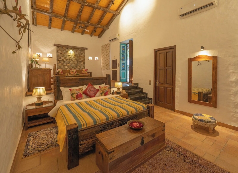 Signature Pool villa with Hanging Bed & Jacuzzi photo 2