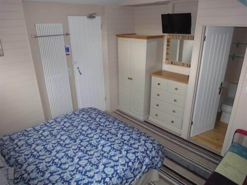 Double Room, Ensuite ( Ground Floor) photo 2
