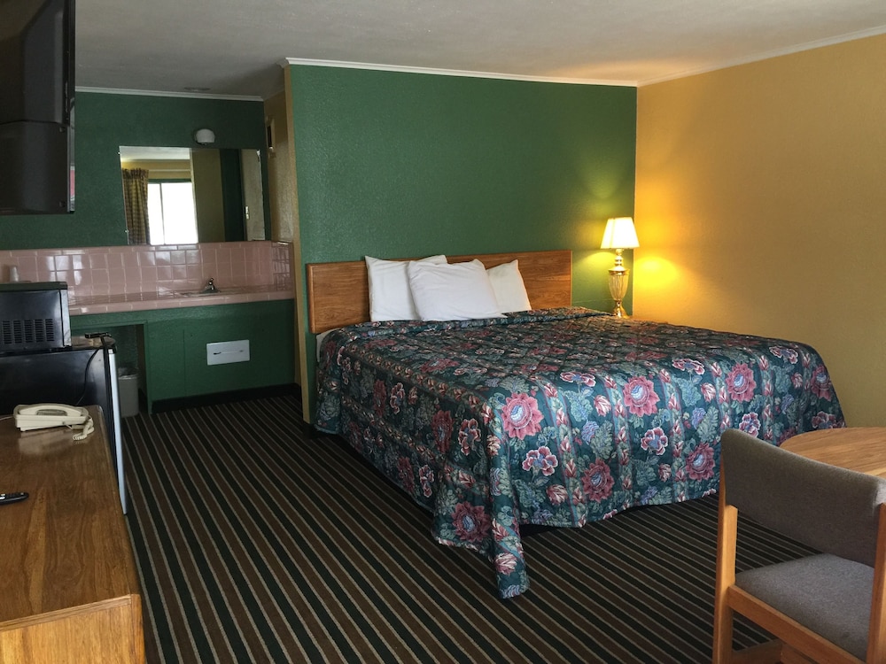 Standard Room, 1 Bedroom, Non Smoking photo 2