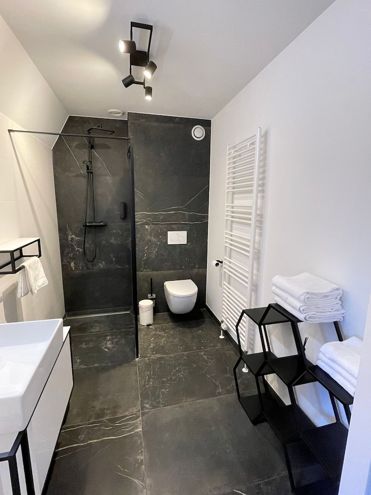Deluxe Apartment photo 2
