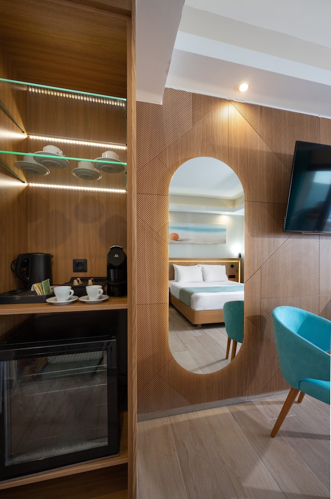Suite with Outdoor Whirlpool (5 persons) - Photo 6