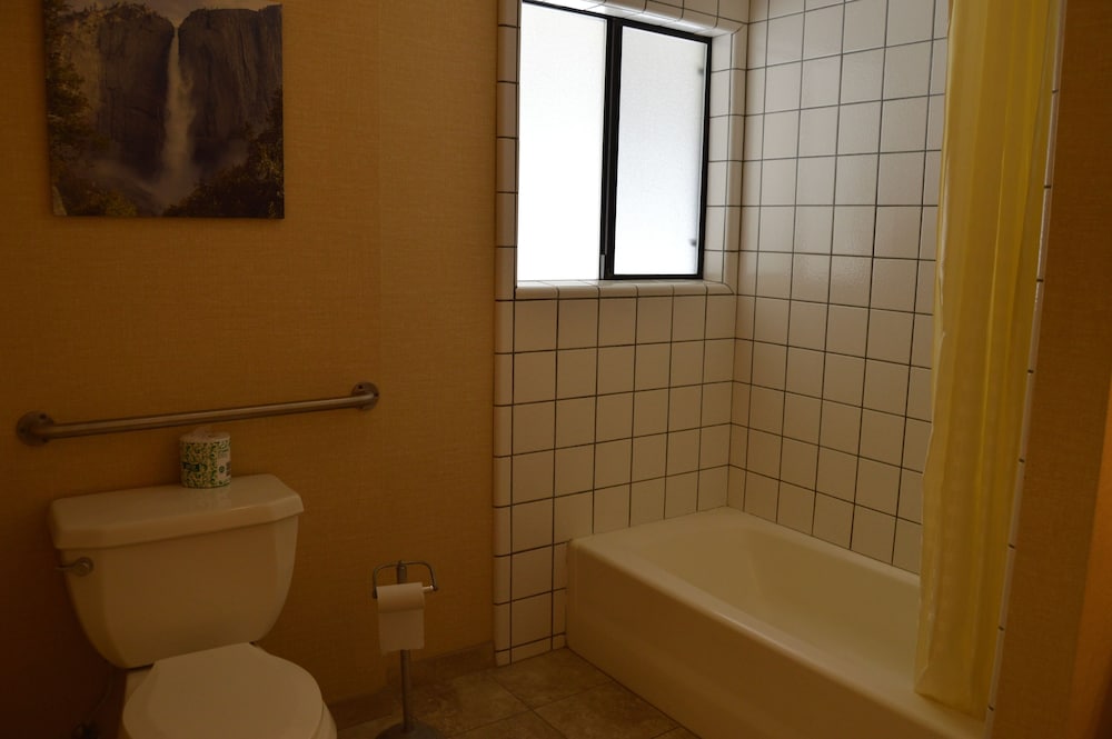 Deluxe Suite, 2 Bedrooms - Photo 4