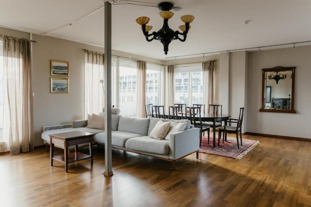 Apartment - Photo 1