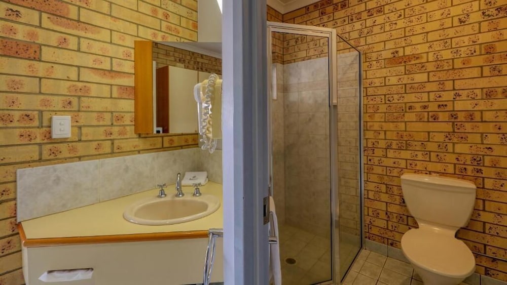 Classic Double or Twin Room, Multiple Beds, Non Smoking photo 2