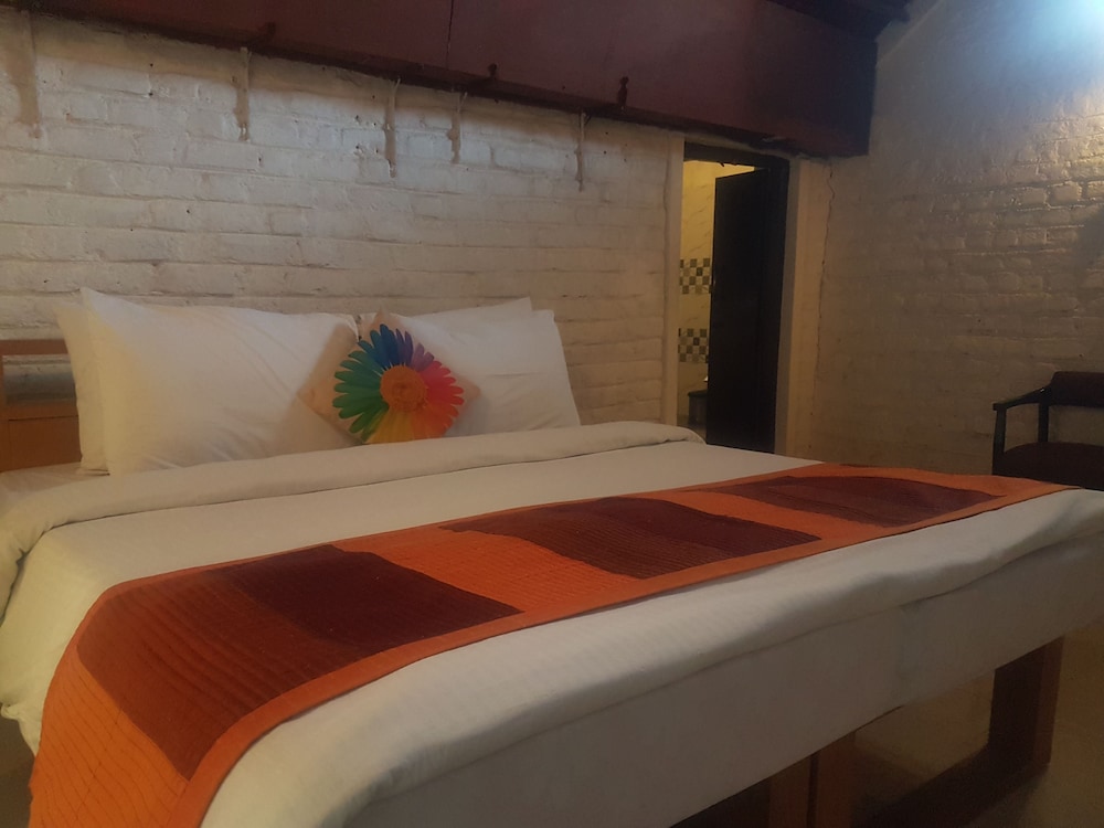 Family Cottage Bedroom (2 Bedroom & 1 Washroom) photo 3