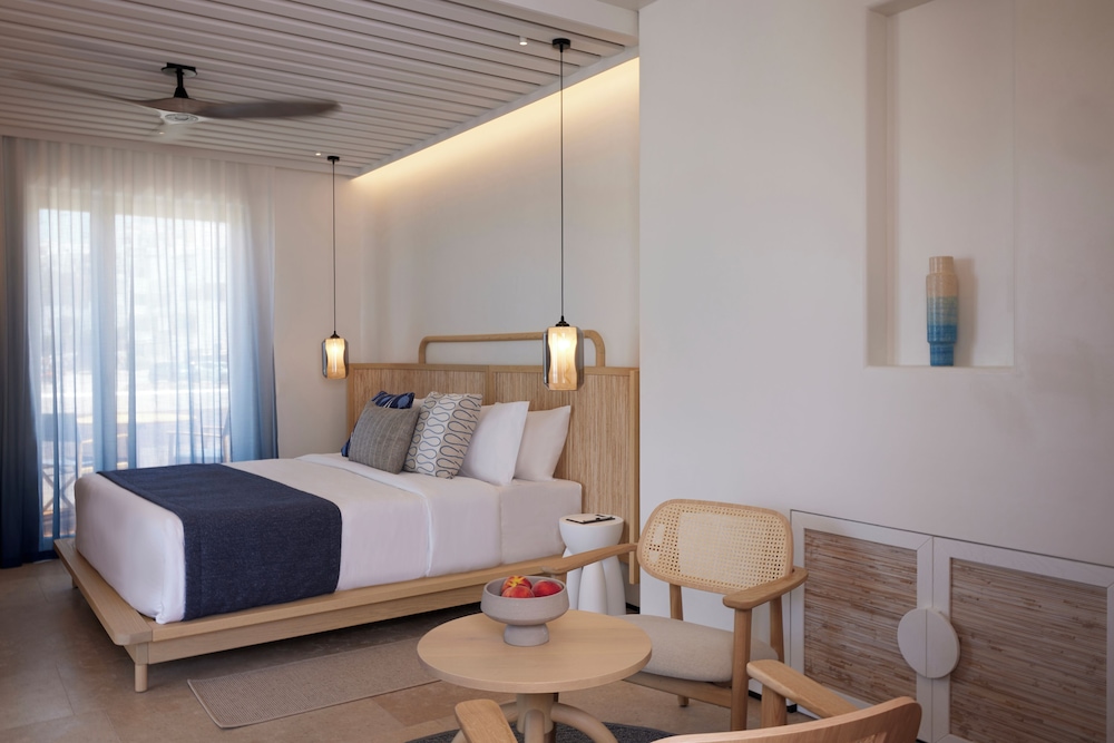 Superior Suite - Photo 5