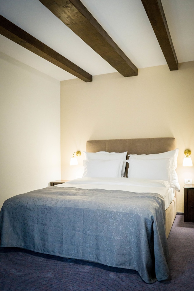 Superior Double Room, 1 King Bed, Garden View