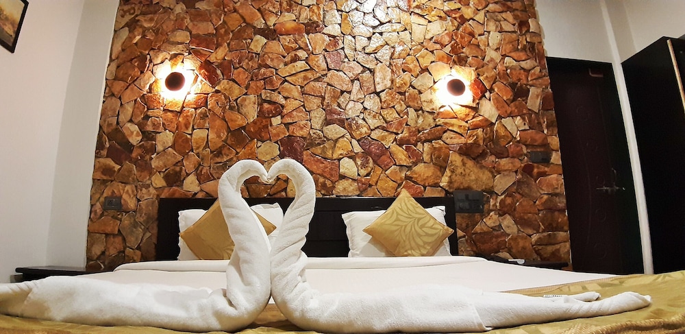 Deluxe AC Rooms photo 1