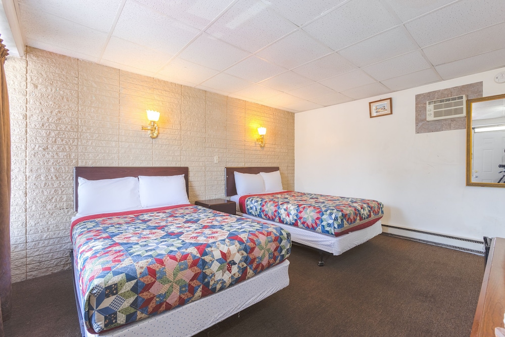 Room, 2 Double Beds, Smoking photo 1