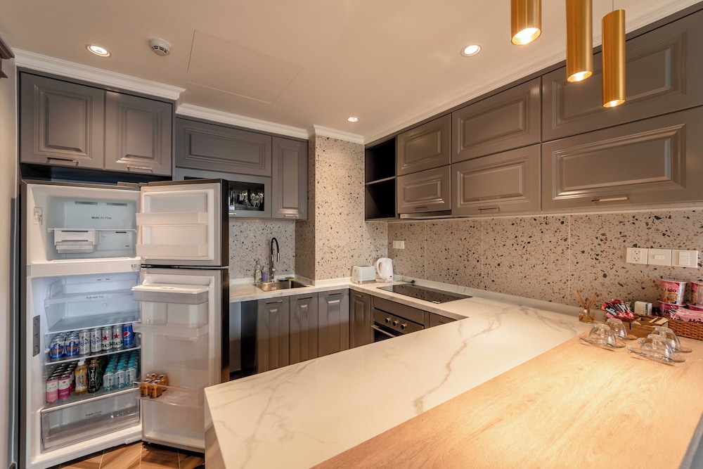 Premium Apartment, 1 Bedroom, City View photo 2