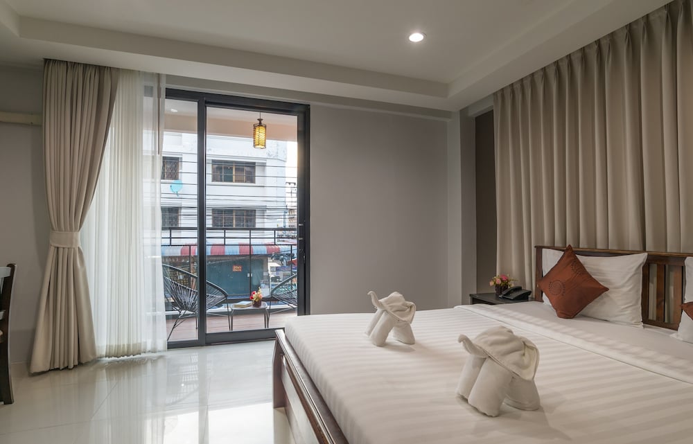 Superior Triple Room photo 2