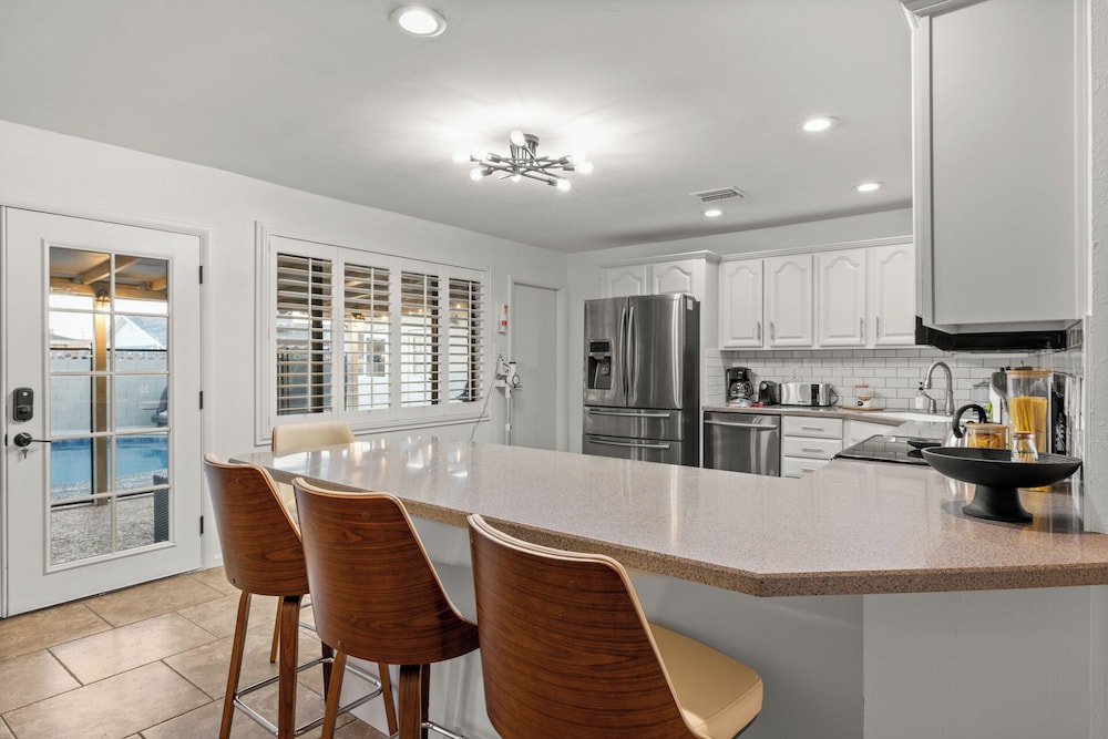 Weldon Ave Stunning Old-town Ranch Home - OMG, Zdjęcie 15