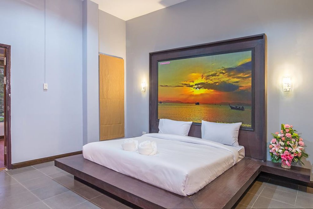 Superior Room with Garden View - Photo 4