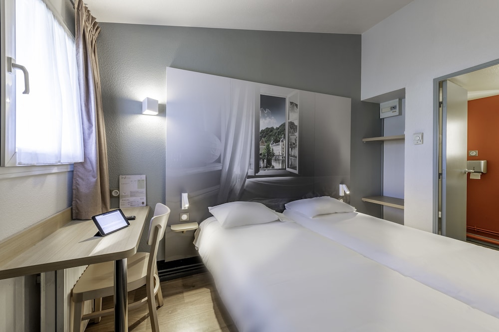 Twin Room, Non Smoking photo 2