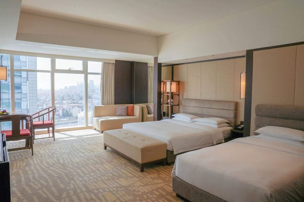 Deluxe Room, 1 King Bed (with Twin Bed)