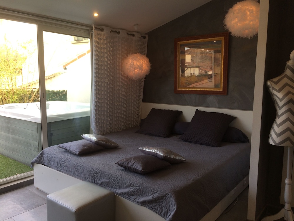 Family Room, Terrace
