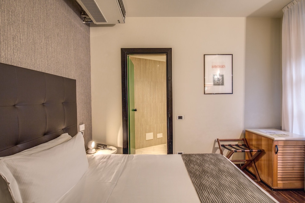 Basic Double Room
