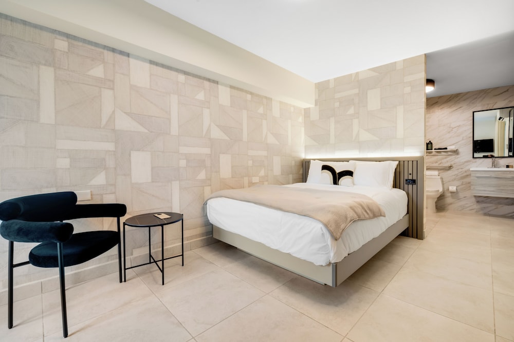 Superior Room, 1 Queen Bed