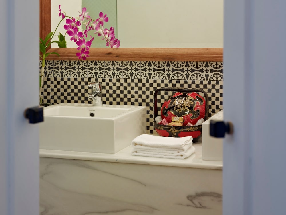 Muntri Suite (Not on Site) - Photo 3