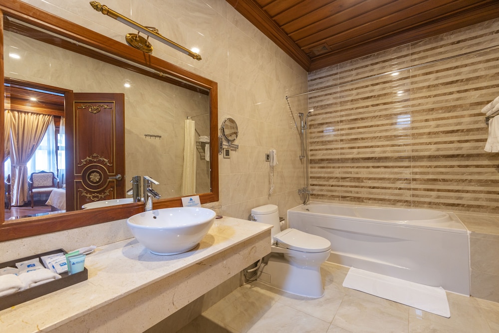 Luxury Bungalow photo 2